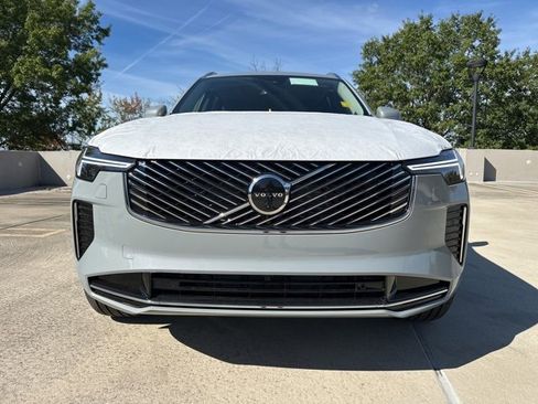 New 2026 Volvo XC90 B6 Ultra w/ Protection Package image 2