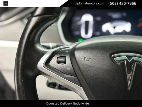 Used 2017 Tesla Model X 100D image 30