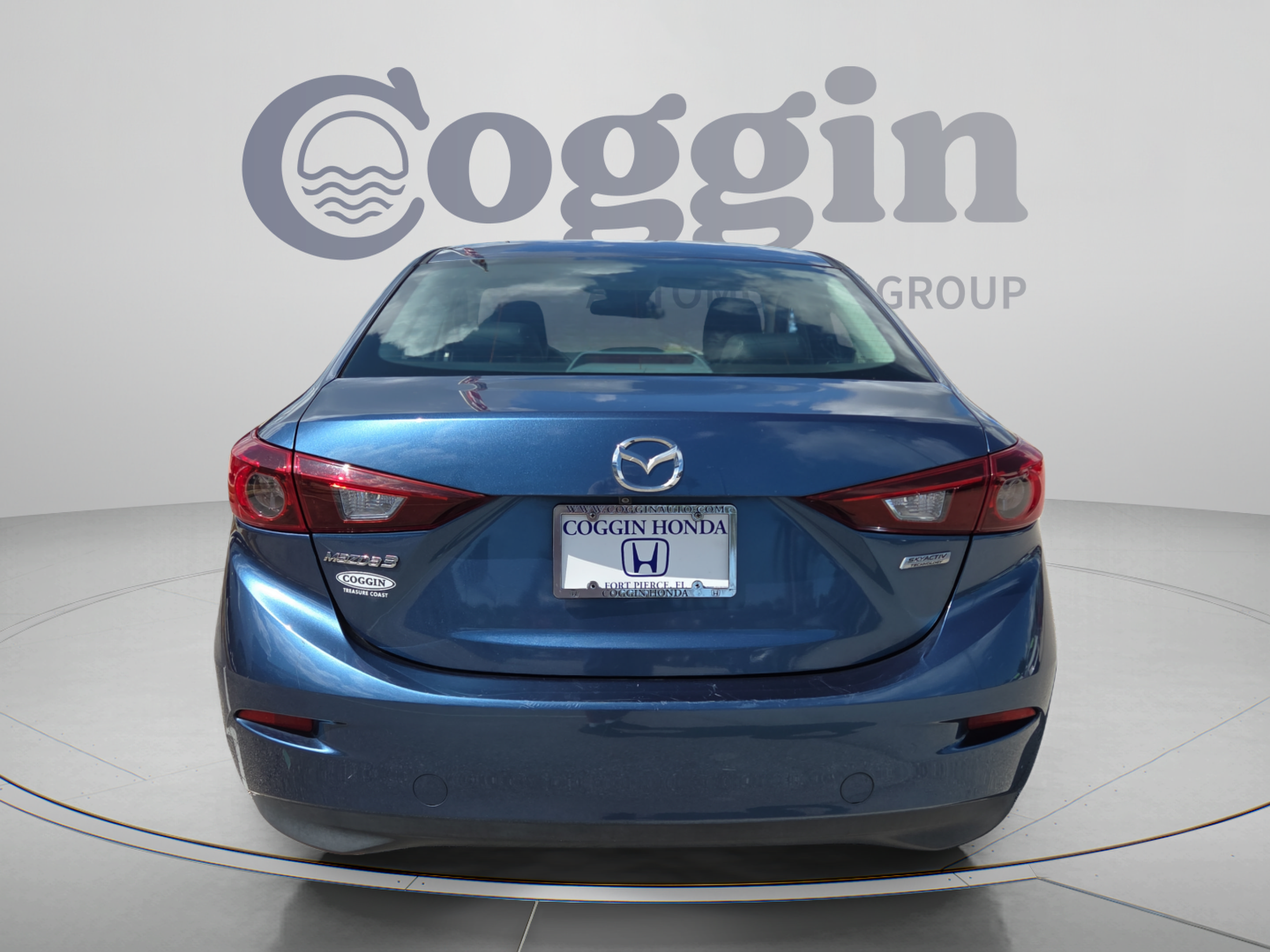 Used 2017 MAZDA MAZDA3 Touring FWD image 4