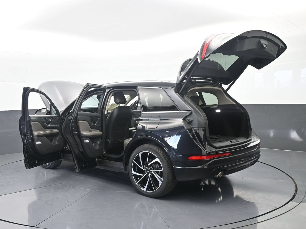 Used 2024 Lincoln Corsair Grand Touring AWD/4WD image 74