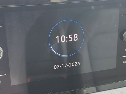 Used 2025 Volkswagen Jetta SE image 20