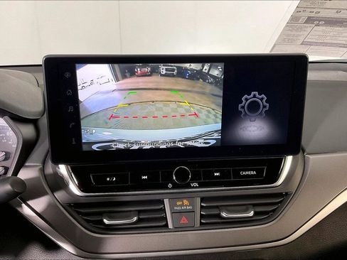 New 2026 Nissan Altima 2.5 SR AWD/4WD image 28