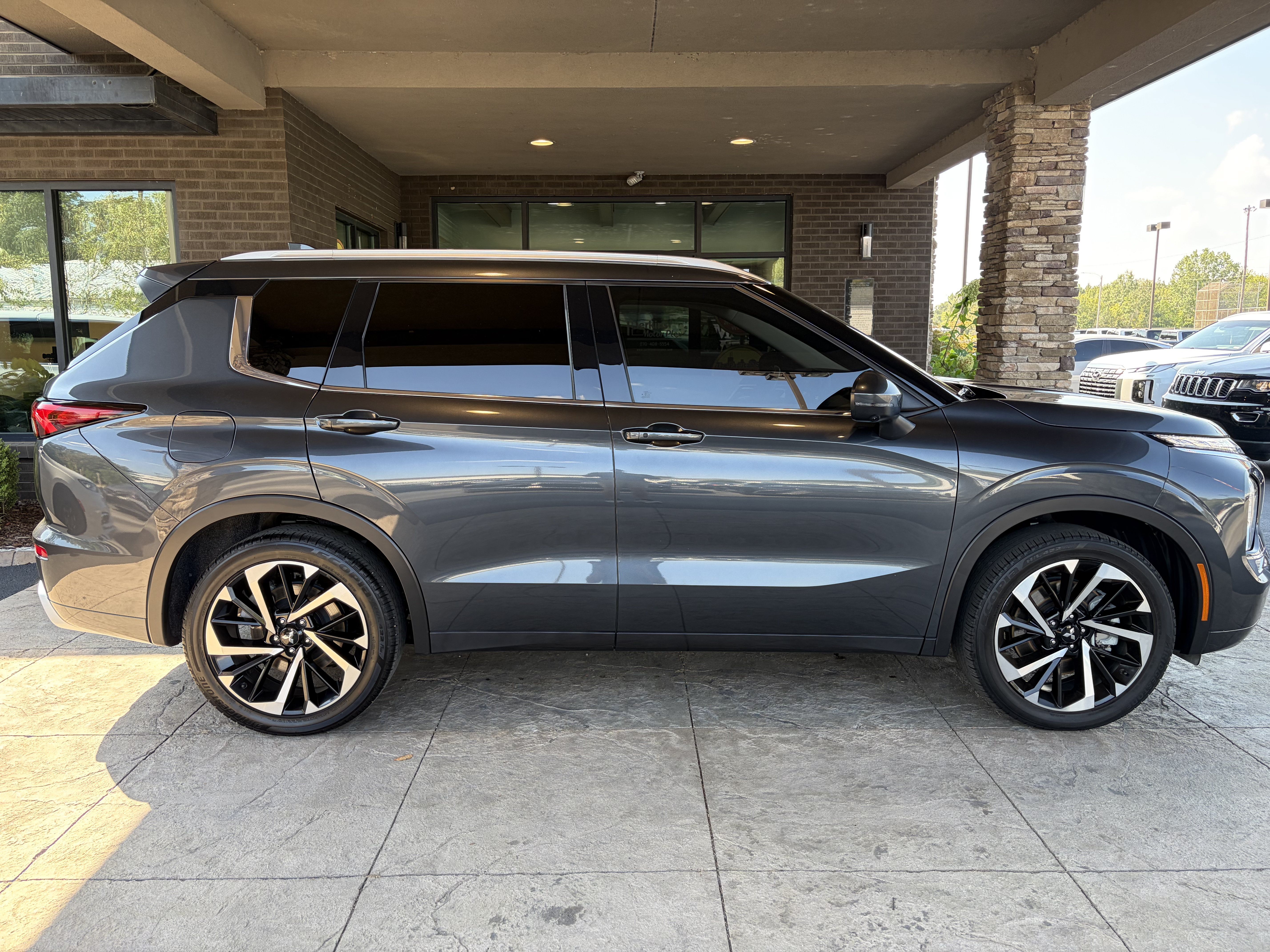 Used 2024 Mitsubishi Outlander SEL FWD image 5