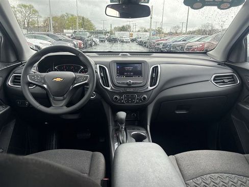 Certified 2024 Chevrolet Equinox LT FWD image 19