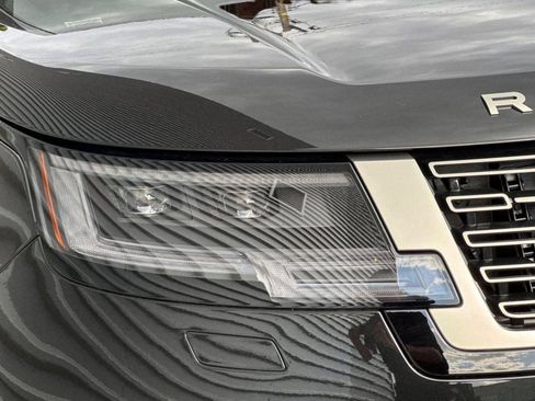 New 2026 Land Rover Range Rover SE AWD/4WD image 8