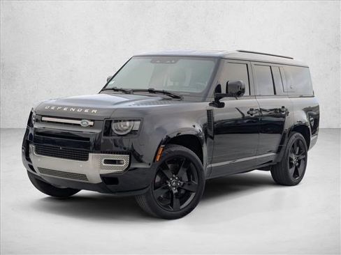 Used 2023 Land Rover Defender 130 SE image 1