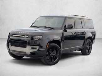 Used 2023 Land Rover Defender 130 SE video 1