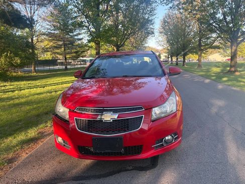 Used 2013 Chevrolet Cruze LT w/ RS Package image 3