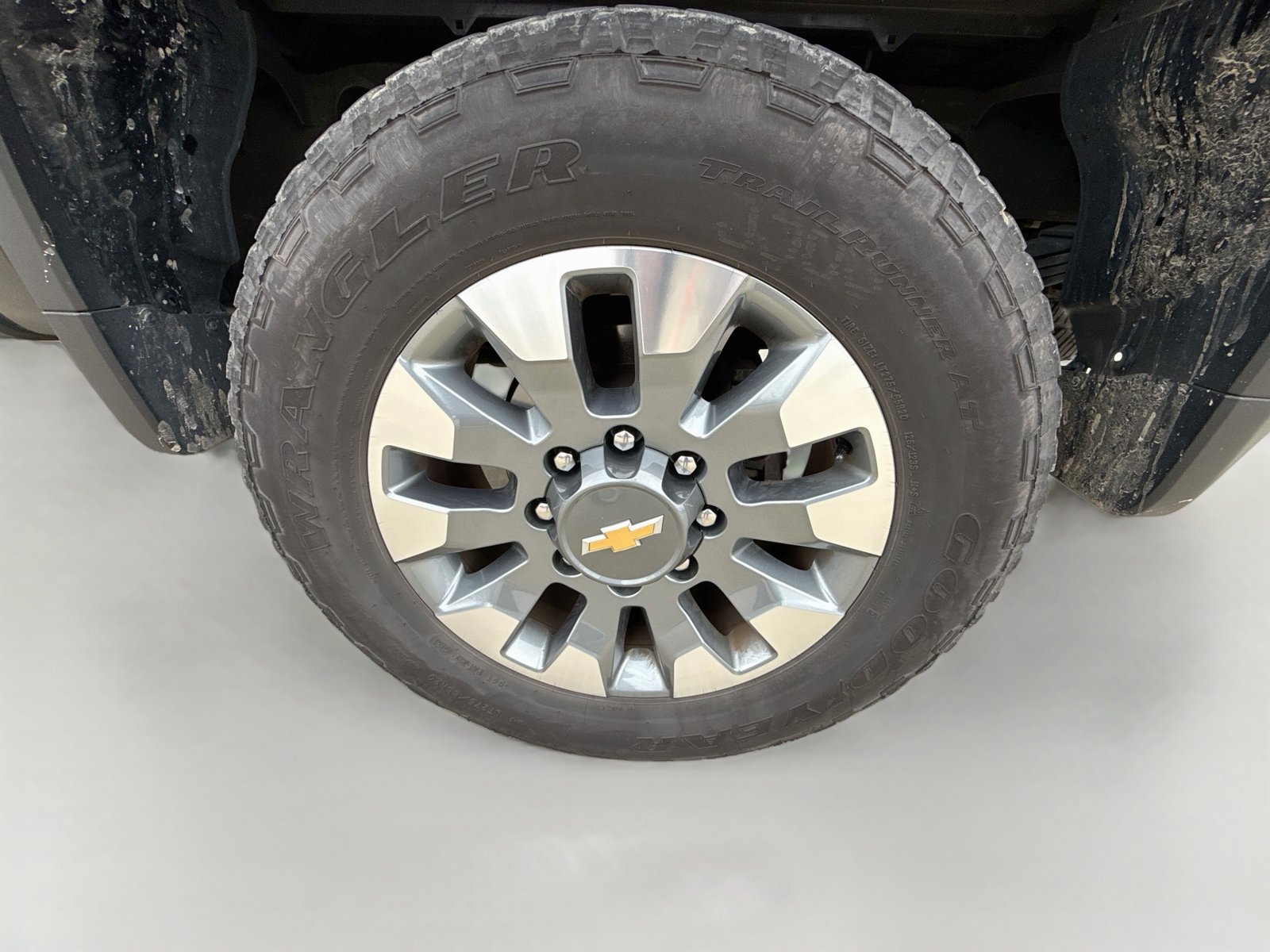 Used 2023 Chevrolet Silverado 2500 Custom w/ Custom Value Package AWD/4WD image 15