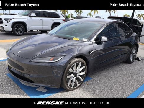Used 2024 Tesla Model 3 Standard Range RWD image 1