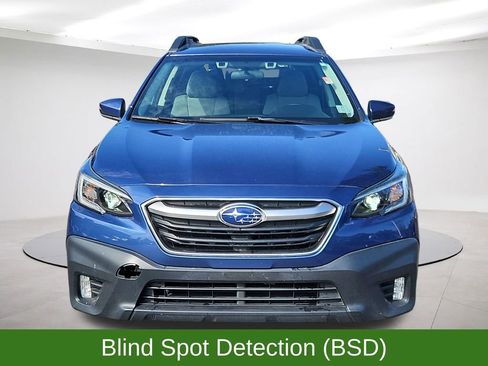 Used 2021 Subaru Outback Premium image 2