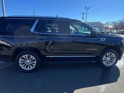 Certified 2024 GMC Yukon SLT AWD/4WD image 8