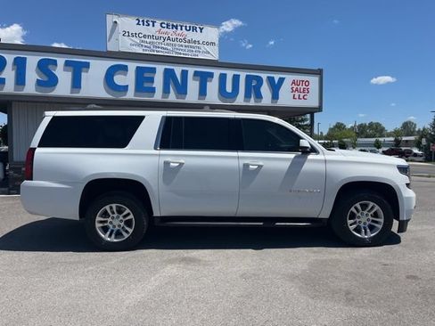 Used 2018 Chevrolet Suburban LT AWD/4WD image 22