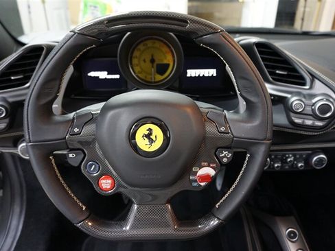 Used 2018 Ferrari 488 Spider RWD image 12