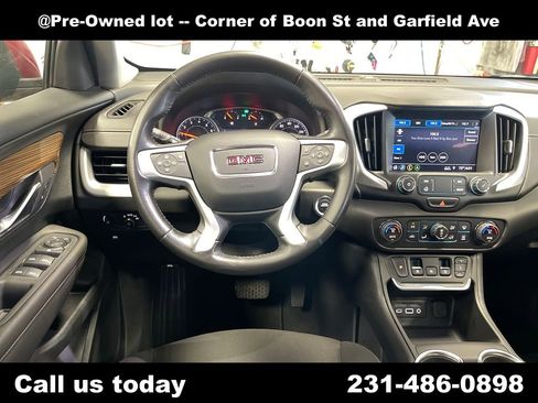 Used 2020 GMC Terrain SLE w/ Driver Convenience Package AWD/4WD image 17