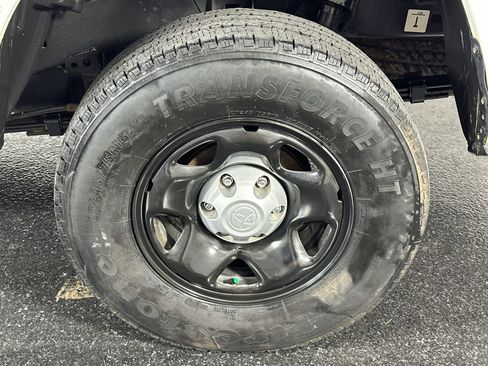 Used 2022 Toyota Tacoma 2WD Access Cab image 14