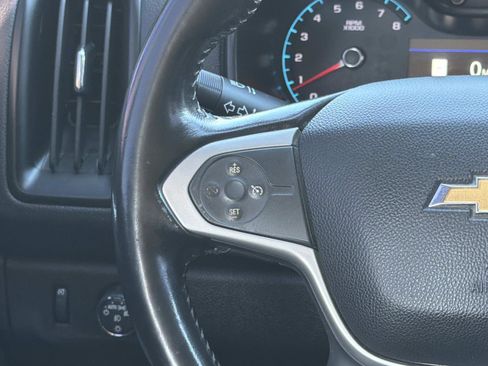 Used 2022 Chevrolet Colorado LT w/ LT Convenience Package image 8