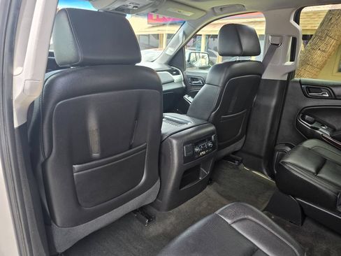 Used 2015 GMC Yukon SLT w/ Open Road Package RWD image 29