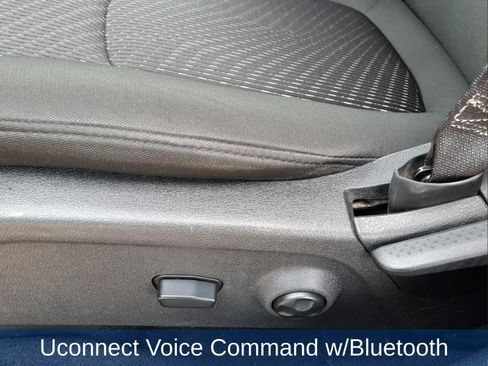 Used 2020 Dodge Journey SE w/ SE Popular Equipment Group FWD image 15