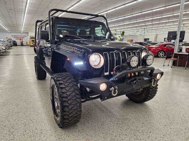 Used 2020 Jeep Wrangler Unlimited Sahara AWD/4WD image 4