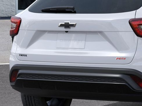 New 2026 Chevrolet Trax RS w/ Sunroof Package image 14