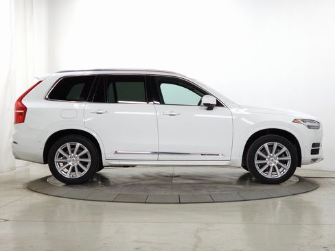 Used 2016 Volvo XC90 T6 Inscription w/ Vision Package image 11