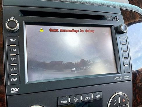 Used 2014 GMC Yukon XL Denali image 13