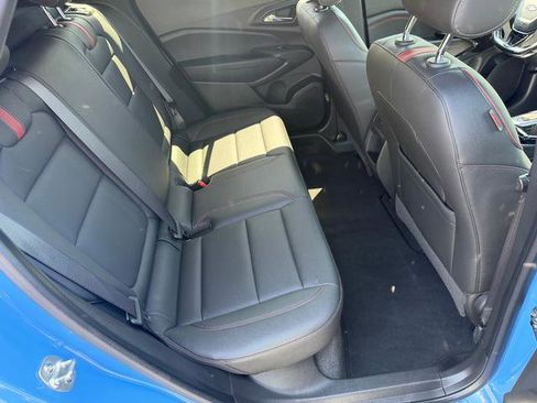Used 2024 Chevrolet Trax RS w/ Sunroof Package FWD image 24