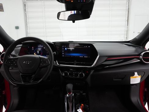 New 2026 Chevrolet Trax RS w/ Sunroof Package image 36