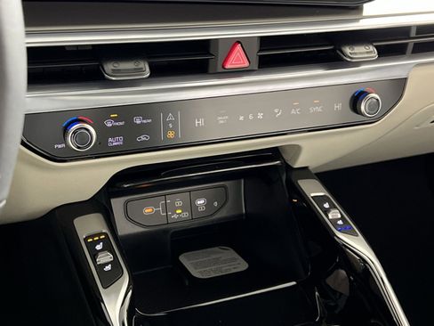 New 2026 Kia Sorento SX Prestige AWD/4WD image 19