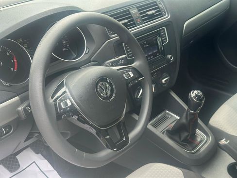 Used 2017 Volkswagen Jetta S FWD image 10
