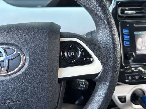 Used 2016 Toyota Prius Two image 28