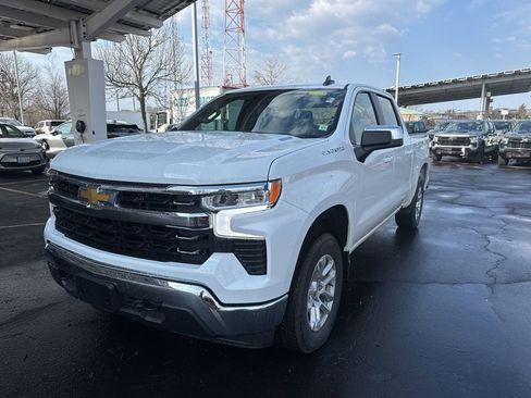 New 2026 Chevrolet Silverado 1500 LT image 2