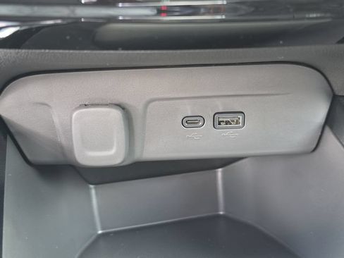 New 2026 Chevrolet Trax RS w/ Driver Confidence Package FWD image 25
