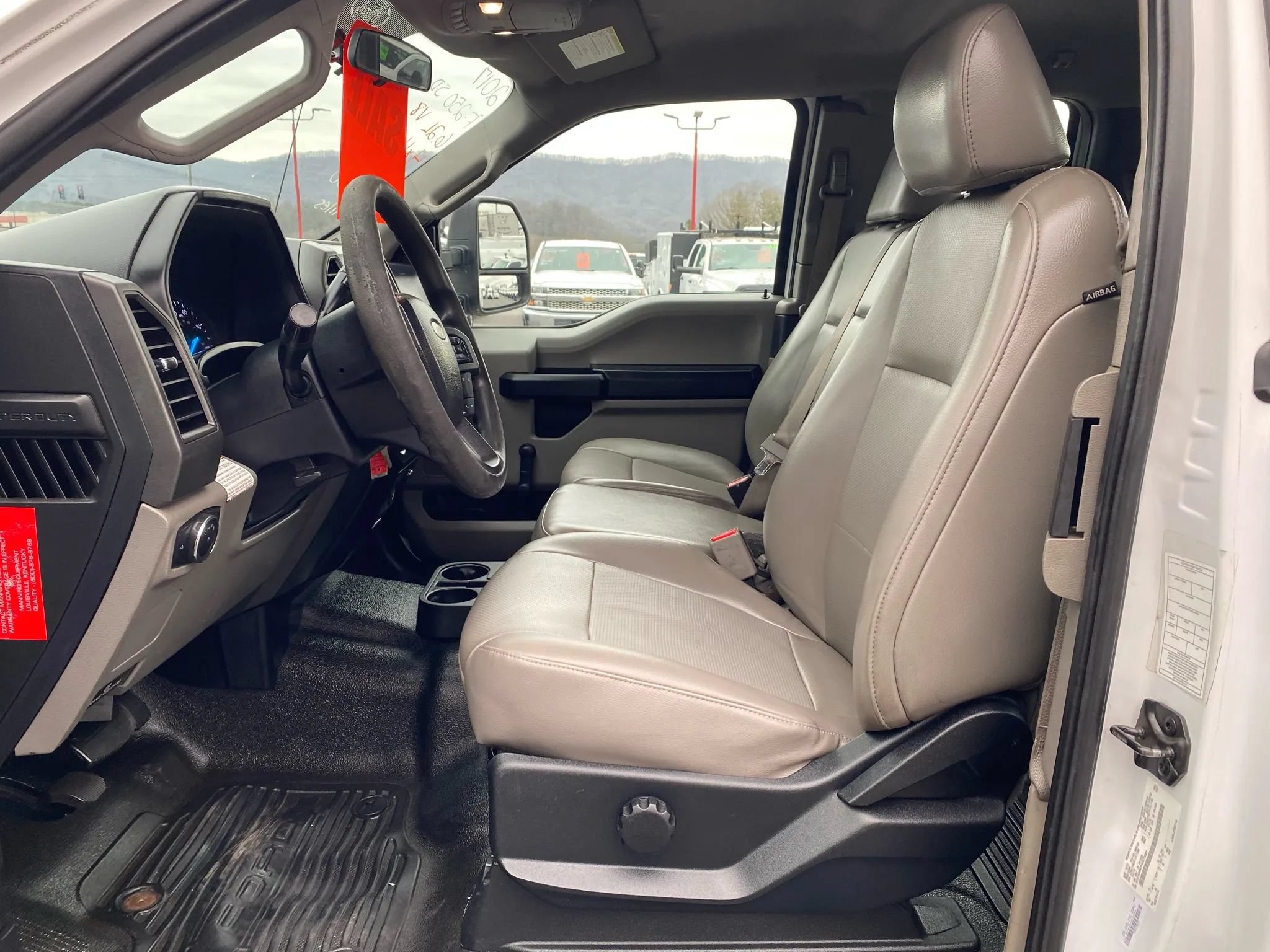 Used 2017 Ford F250 4x4 SuperCab Super Duty image 10