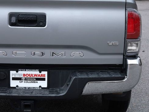 Used 2019 Toyota Tacoma SR5 image 17