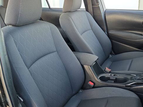 Used 2023 Toyota Corolla LE image 27