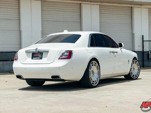 Used 2022 Rolls-Royce Ghost w/ Ghost Package image 51