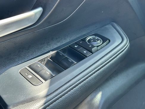 Used 2025 Toyota Grand Highlander FWD image 26