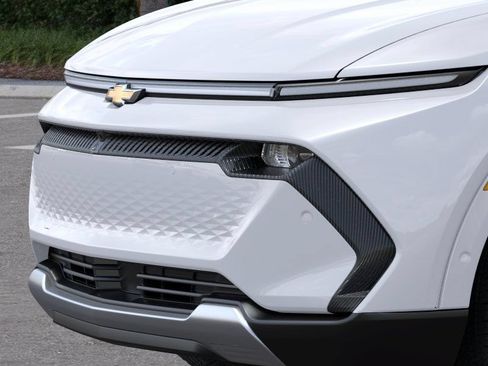 New 2025 Chevrolet Equinox EV LT FWD image 23
