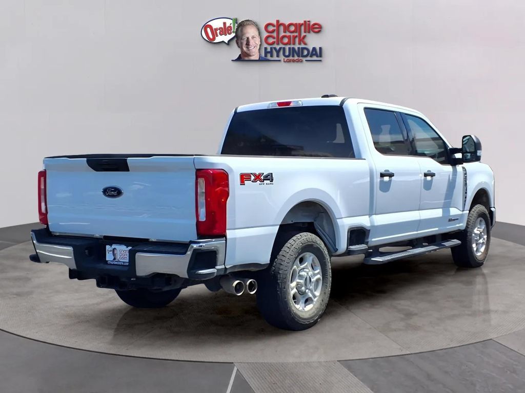Used 2025 Ford F250 XLT w/ FX4 Off-Road Package AWD/4WD image 5