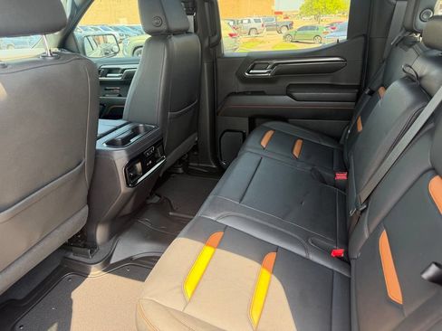 Used 2024 GMC Sierra 1500 AT4 w/ Technology Package AWD/4WD image 24