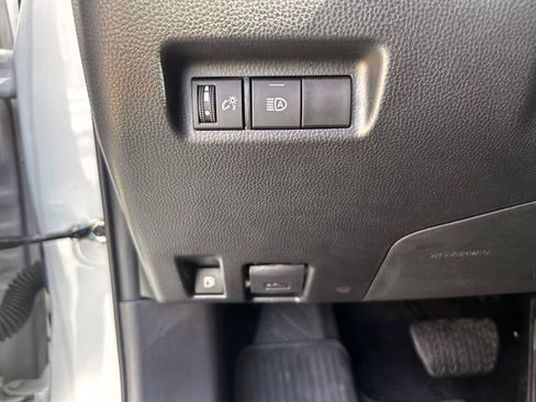 Used 2024 Toyota RAV4 SE AWD/4WD image 20