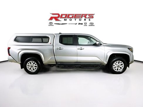 Certified 2024 Toyota Tacoma SR5 image 8