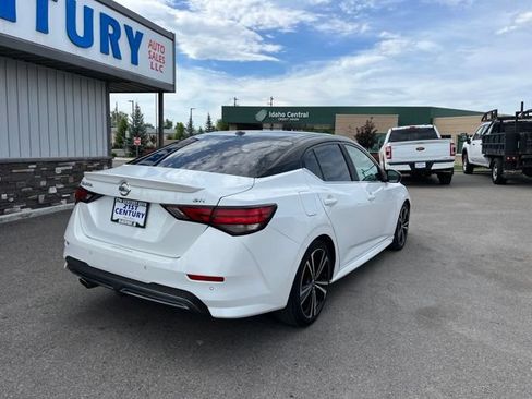 Used 2022 Nissan Sentra SR w/ SR Premium Package FWD image 14