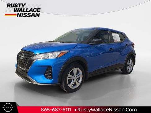 Used 2025 Nissan Kicks Play S image 1