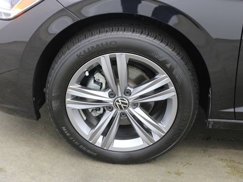 Certified 2023 Volkswagen Jetta SE FWD image 27