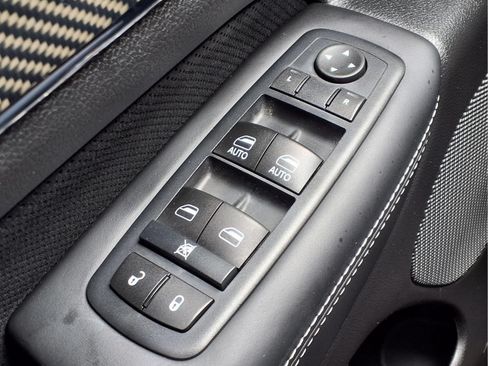 Used 2017 Jeep Grand Cherokee SRT AWD/4WD image 22