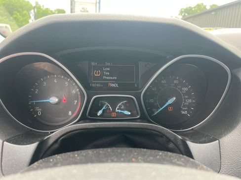 Used 2017 Ford Focus SE FWD image 18