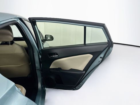 Used 2021 Toyota Prius LE FWD image 29